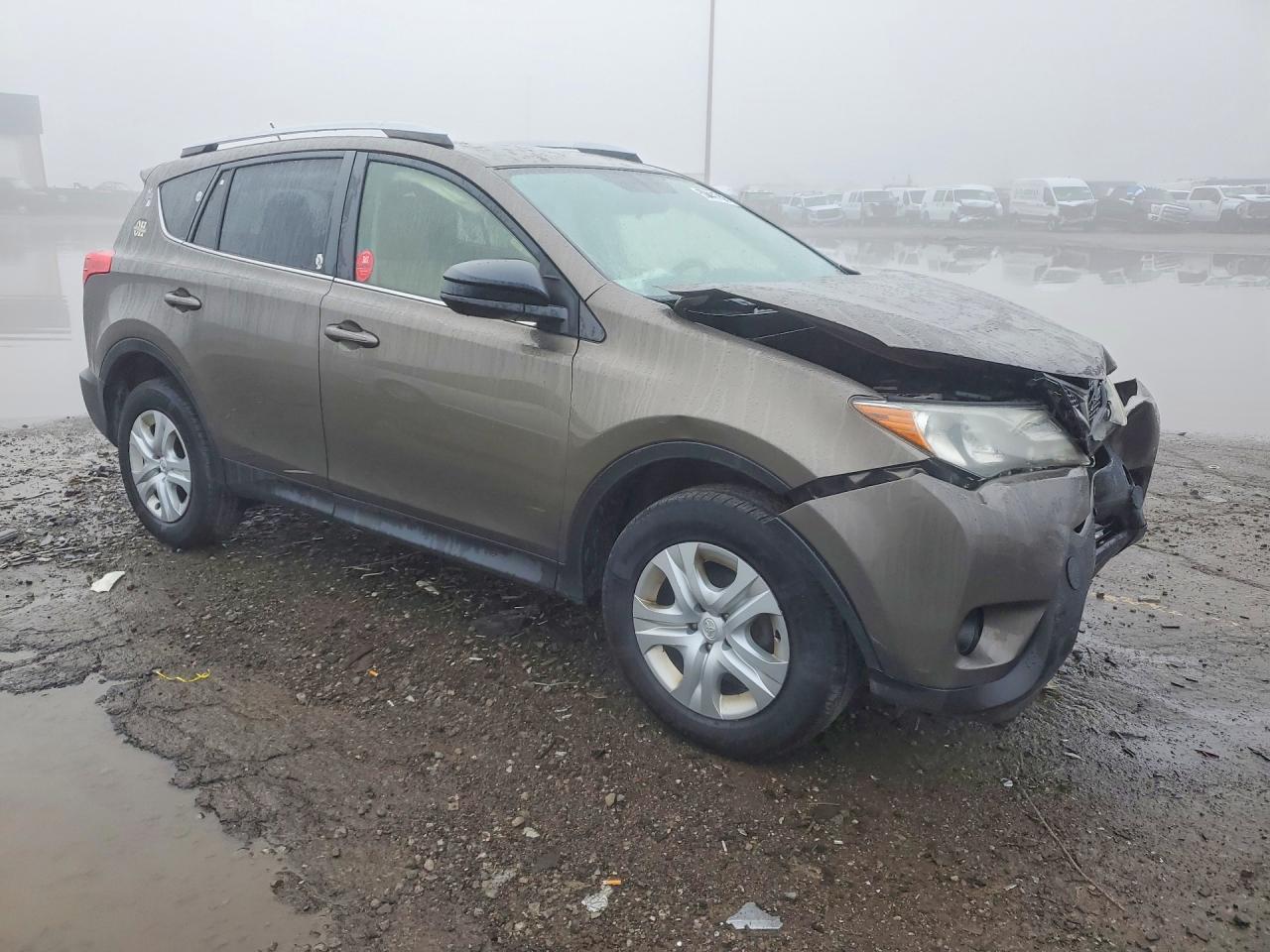2013 TOYOTA RAV4 LE photo 4