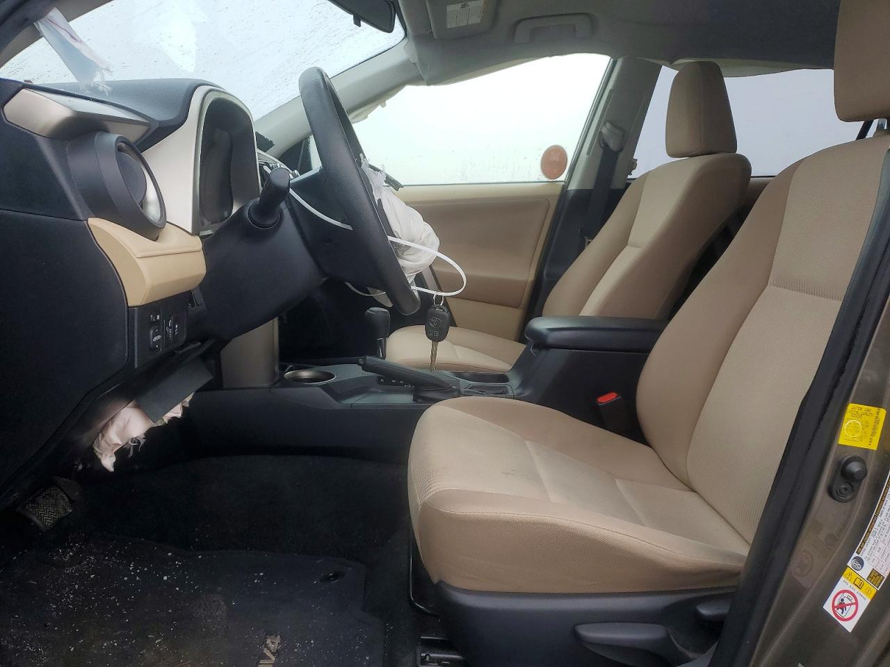 2013 TOYOTA RAV4 LE photo 7