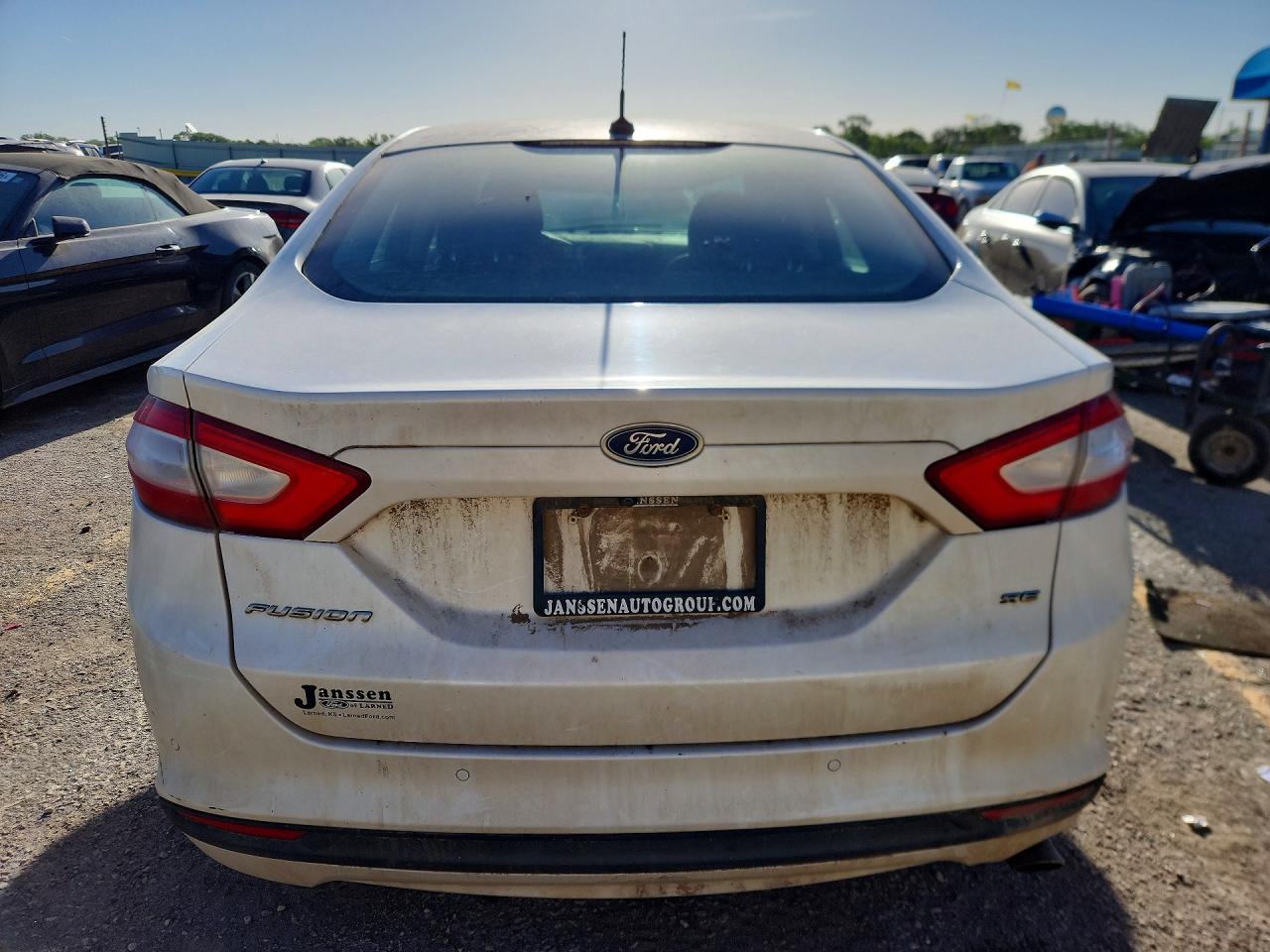 2013 FORD FUSION SE photo 11