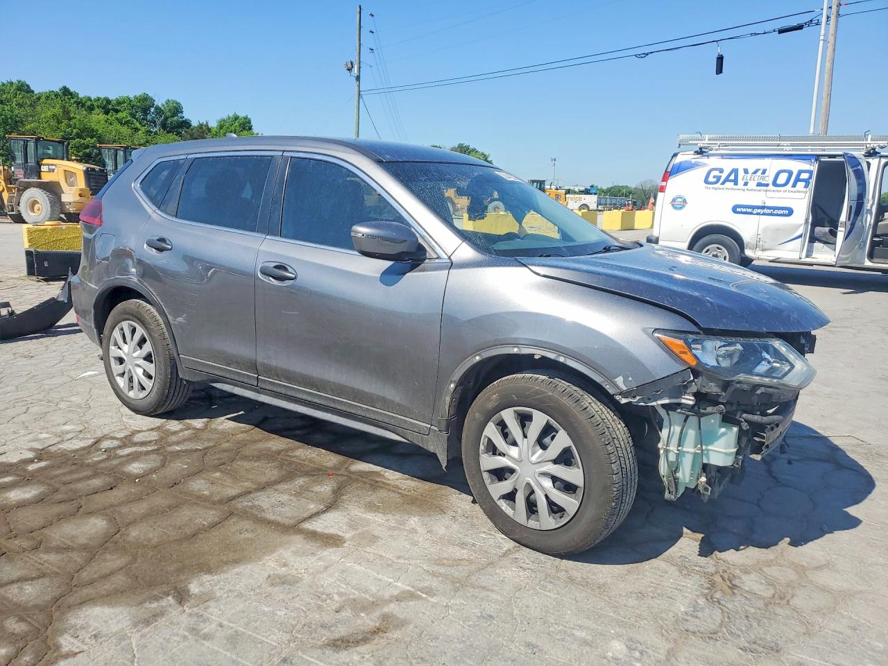 2018 NISSAN ROGUE S photo 4