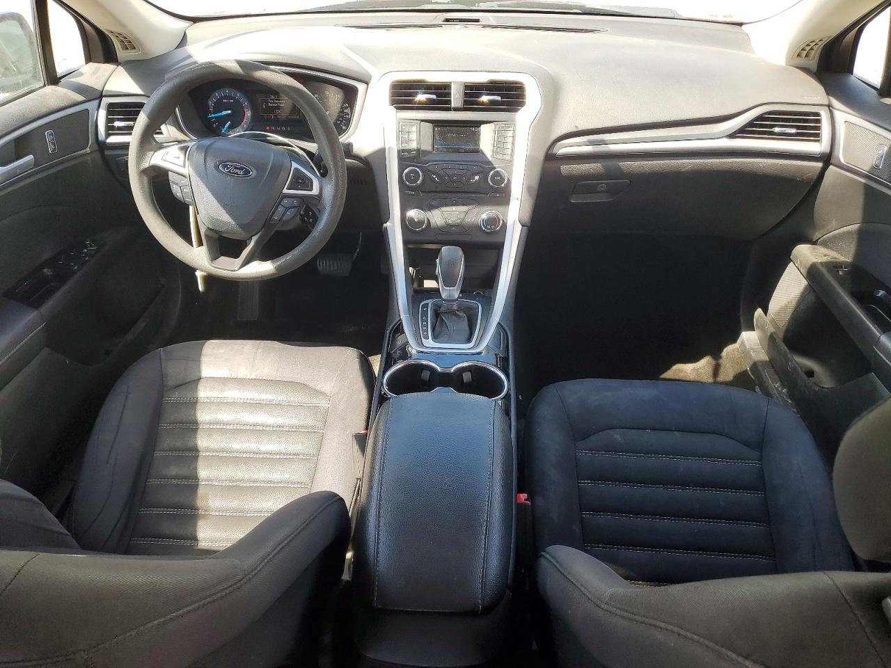 2014 FORD FUSION SE photo 8