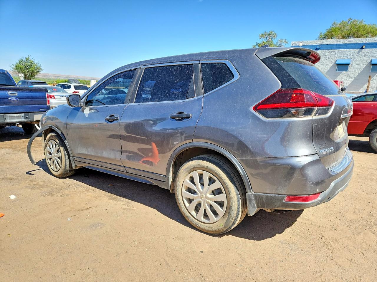 2018 NISSAN ROGUE S photo 3