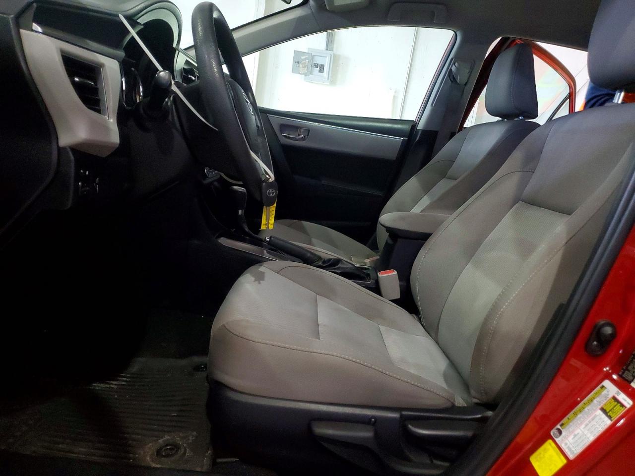 2016 TOYOTA COROLLA LE photo 19