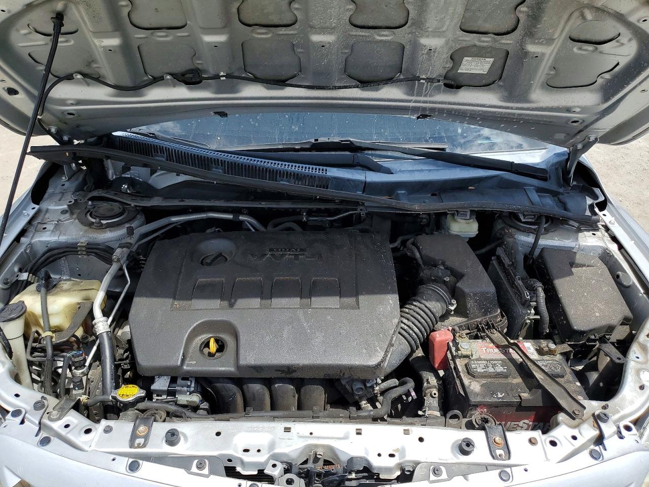 2013 TOYOTA COROLLA LE photo 21