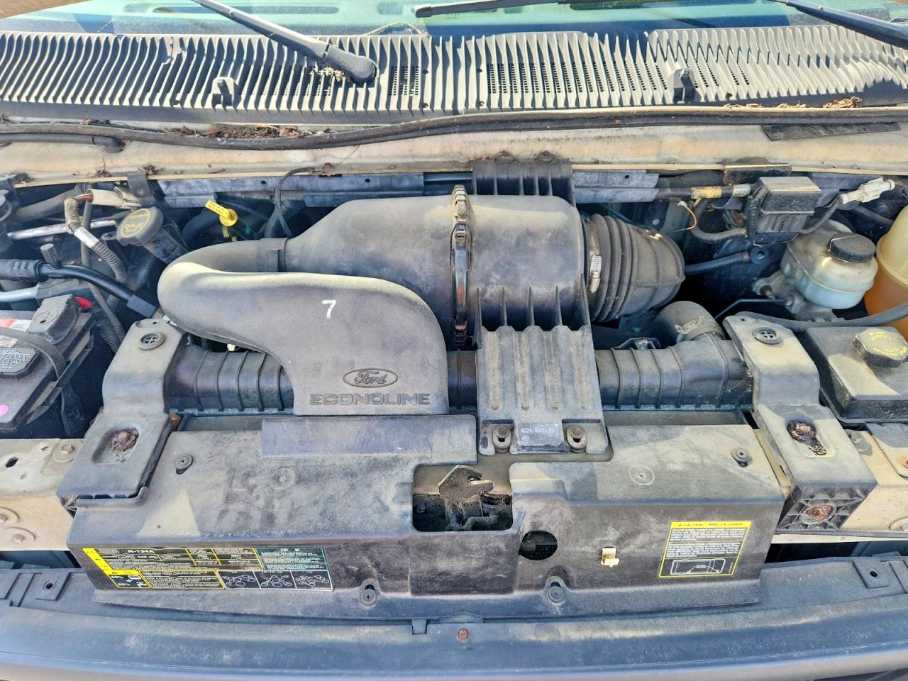 2004 FORD ECONOLINE E250 VAN photo 34