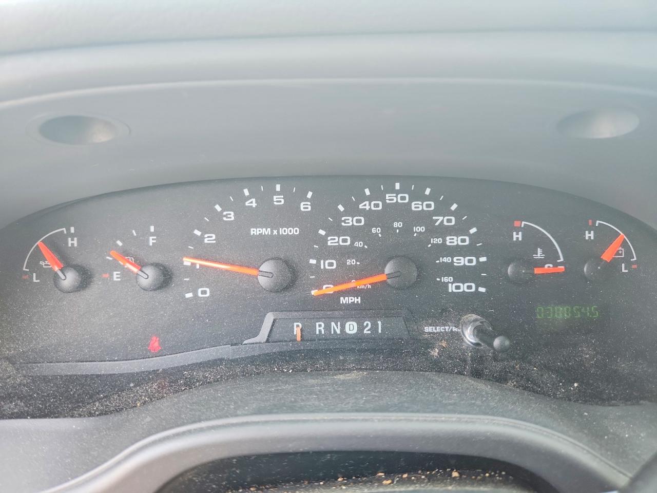 2004 FORD ECONOLINE E250 VAN photo 25