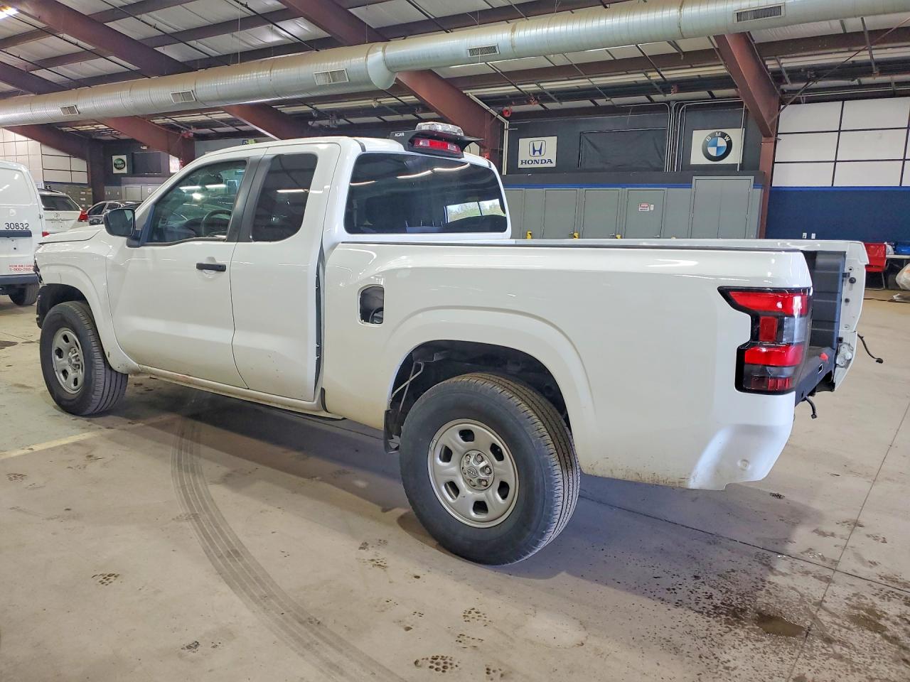 2024 NISSAN FRONTIER S photo 4