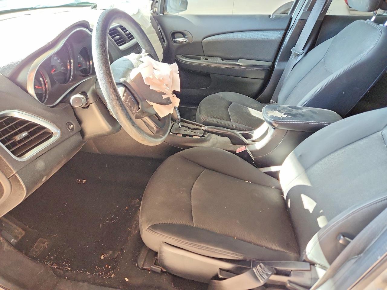 2013 DODGE AVENGER SE photo 13