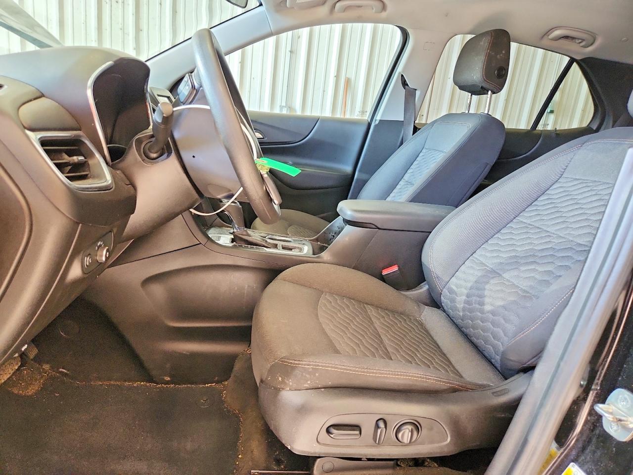 2020 CHEVROLET EQUINOX LT photo 13