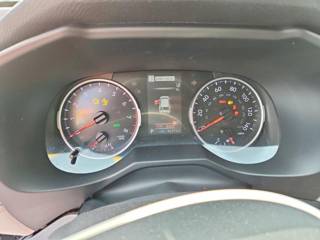 2021 TOYOTA RAV4 XLE photo 17