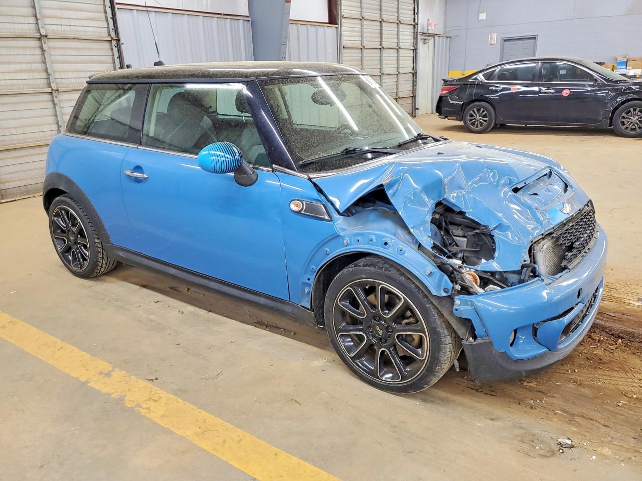 2012 MINI COOPER S photo 10