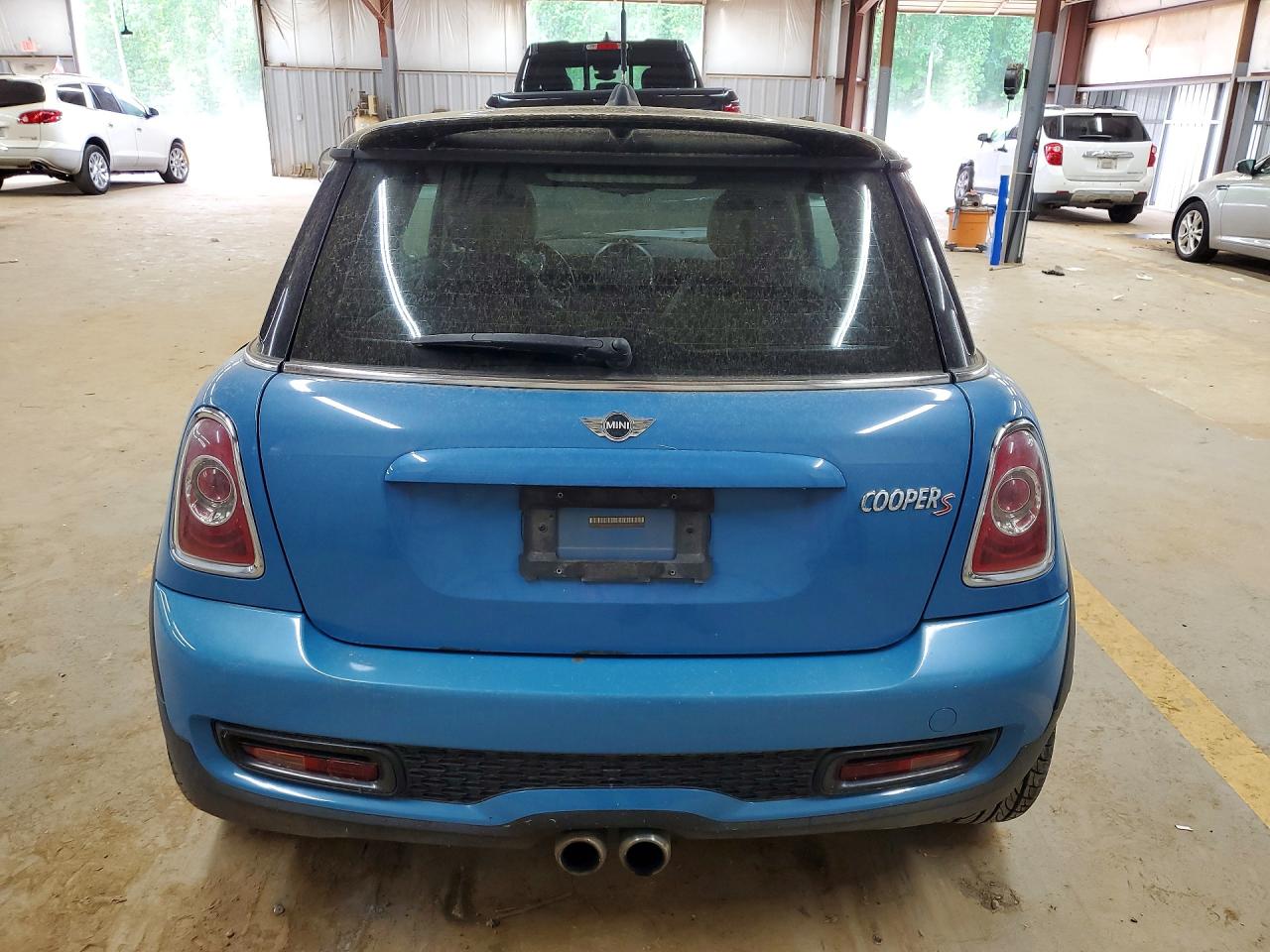2012 MINI COOPER S photo 16