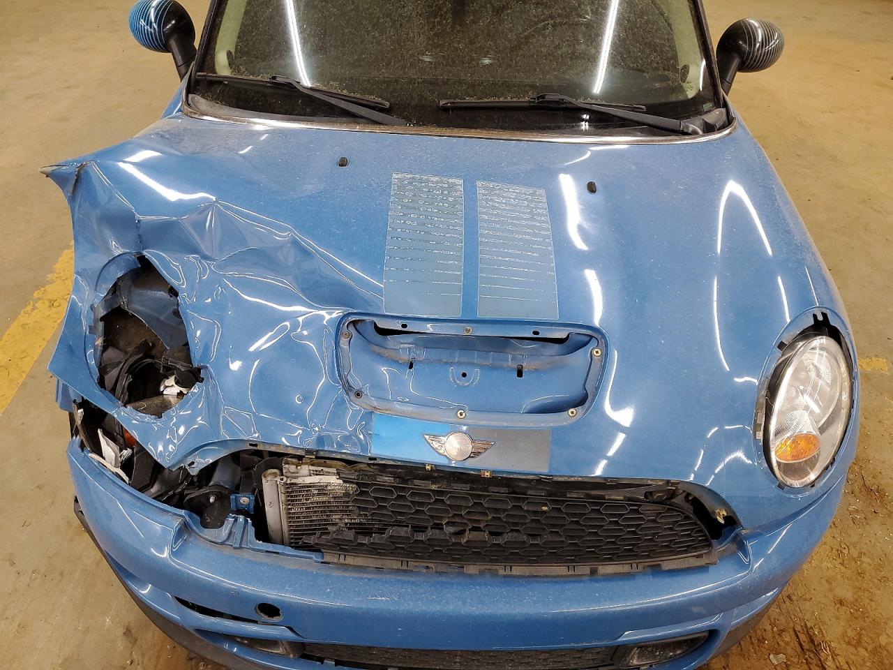 2012 MINI COOPER S photo 31