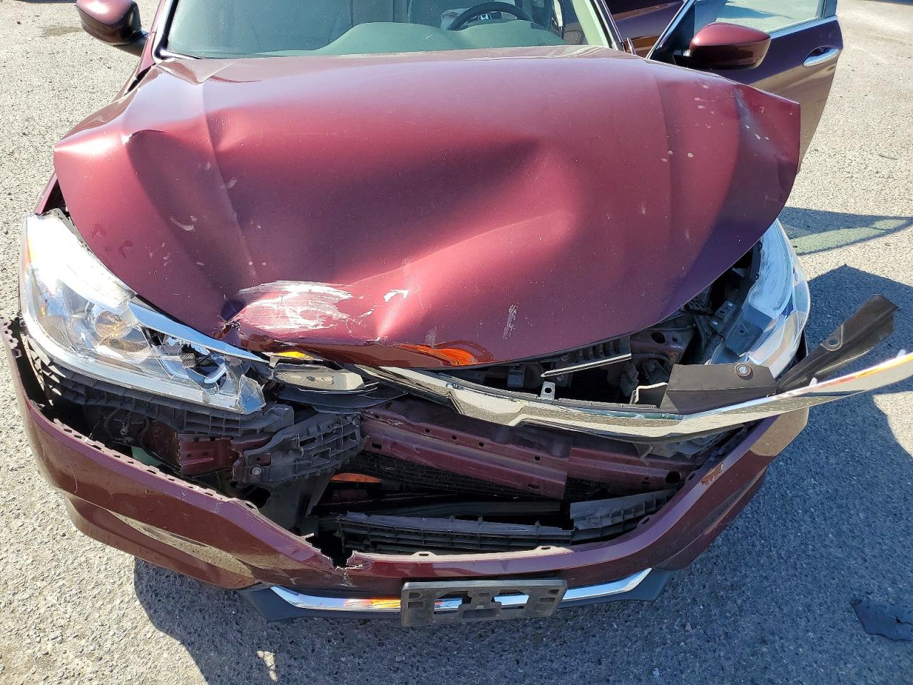2017 HONDA ACCORD LX photo 21
