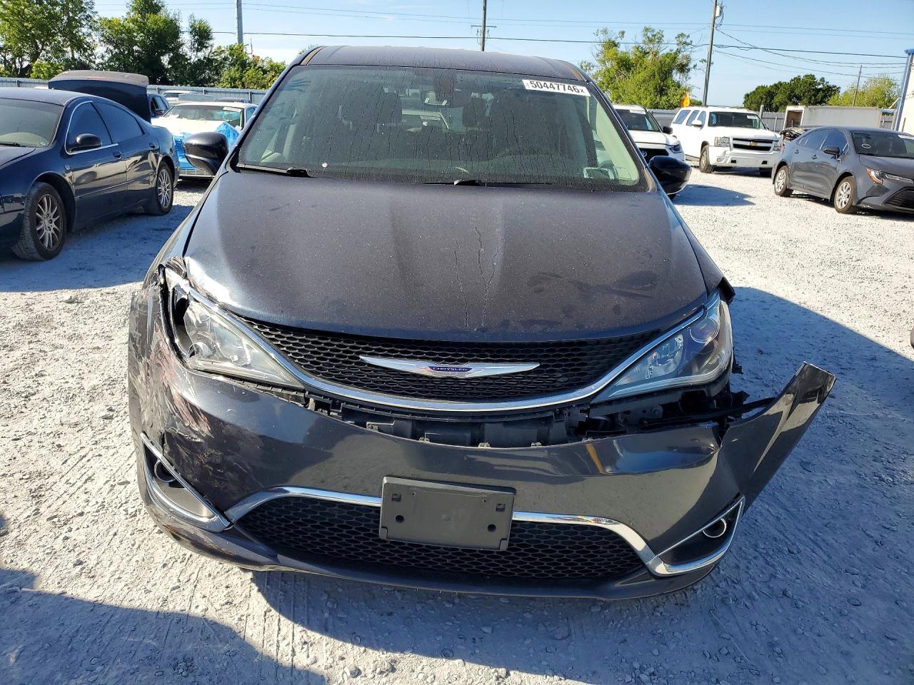 2019 CHRYSLER PACIFICA TOURING PLUS photo 7