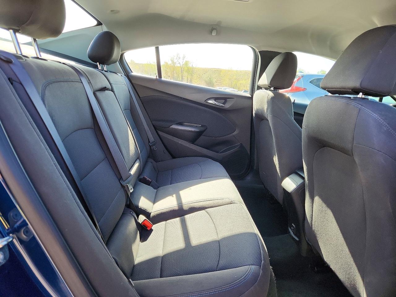 2019 CHEVROLET CRUZE LT photo 19