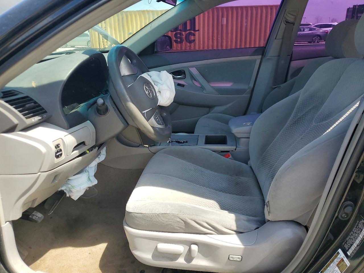 2009 TOYOTA CAMRY LE photo 13