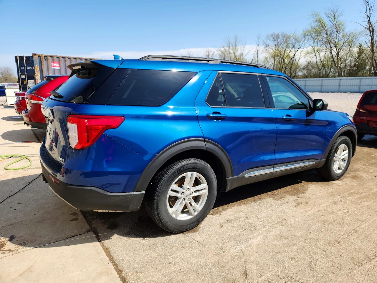 2020 FORD EXPLORER XLT photo 3