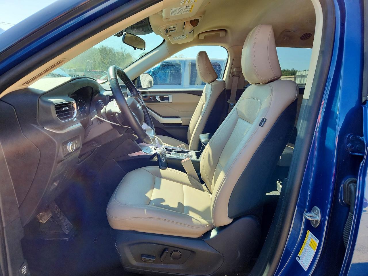 2020 FORD EXPLORER XLT photo 7