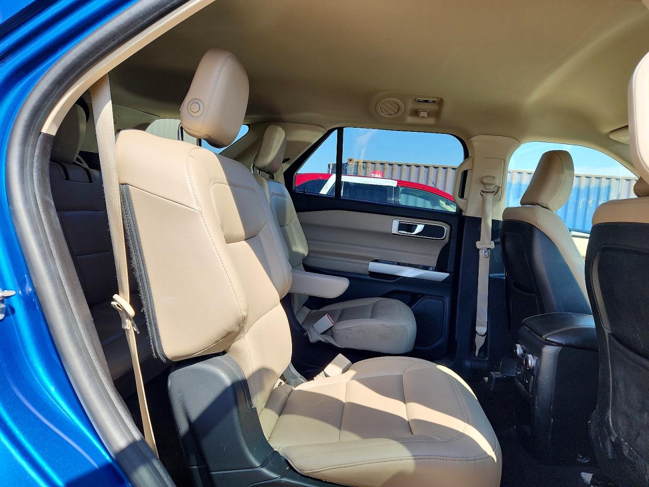 2020 FORD EXPLORER XLT photo 11