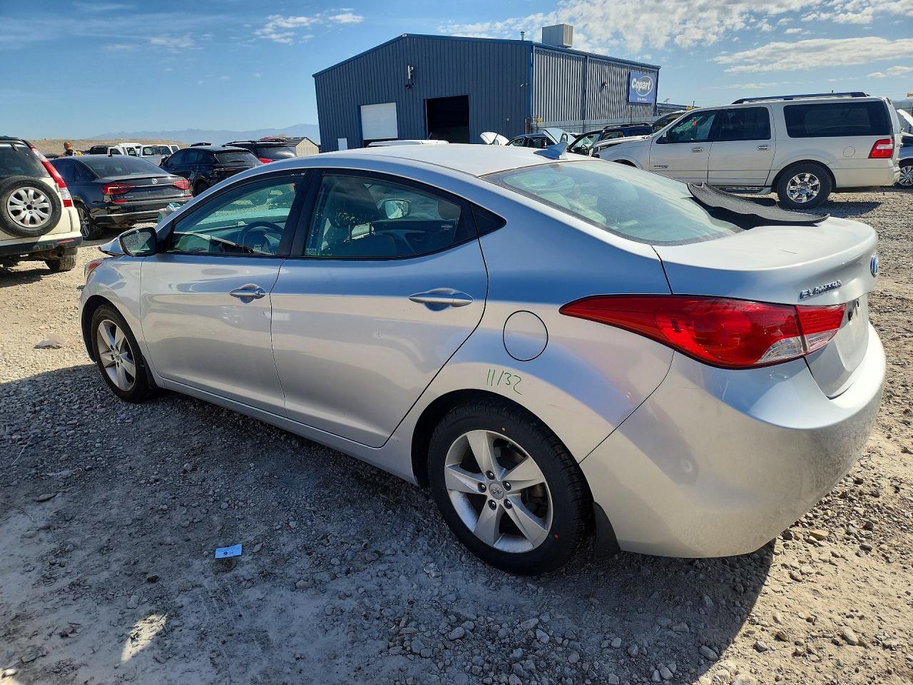2013 HYUNDAI ELANTRA GLS photo 2