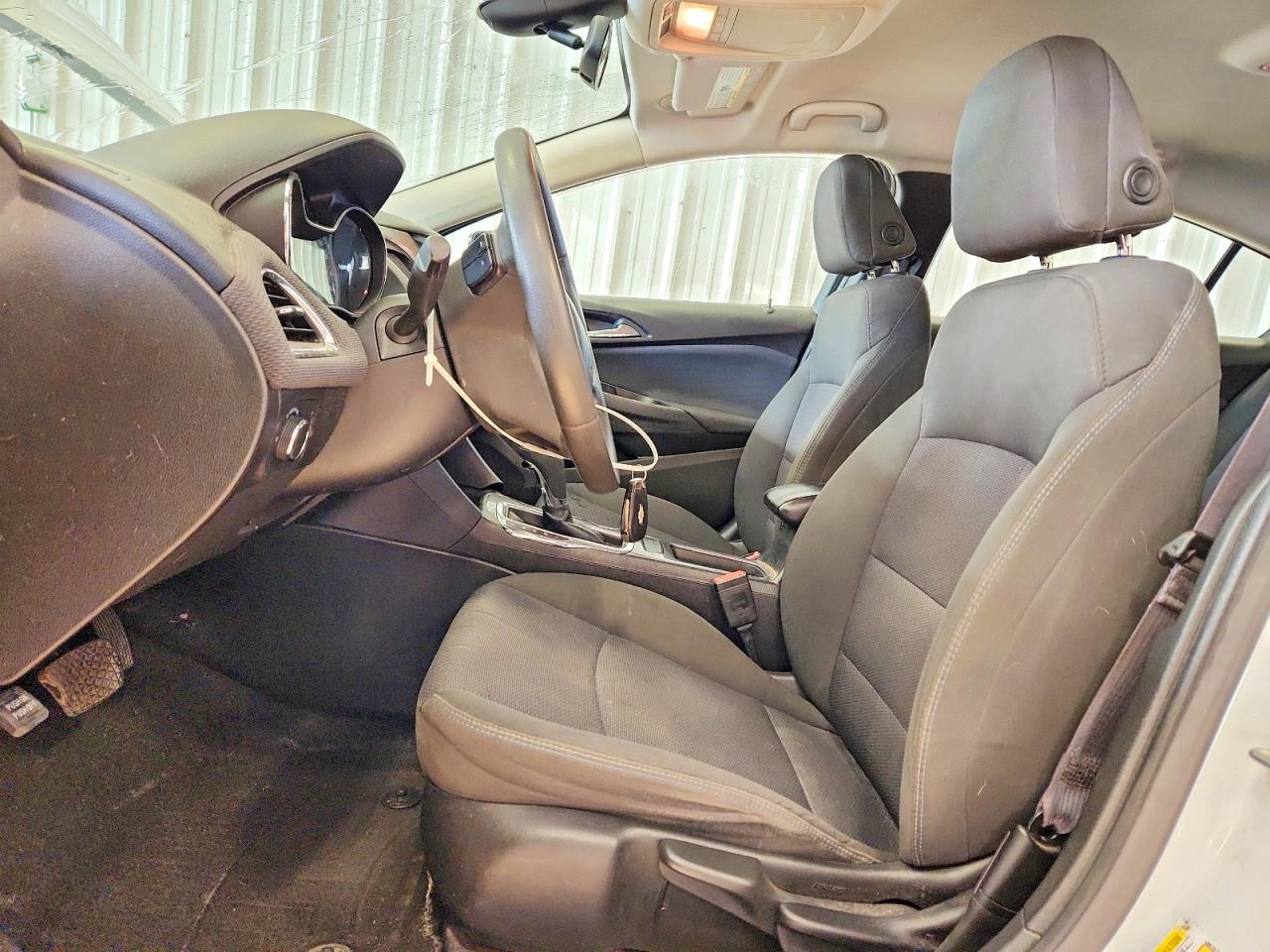2017 CHEVROLET CRUZE LT photo 19