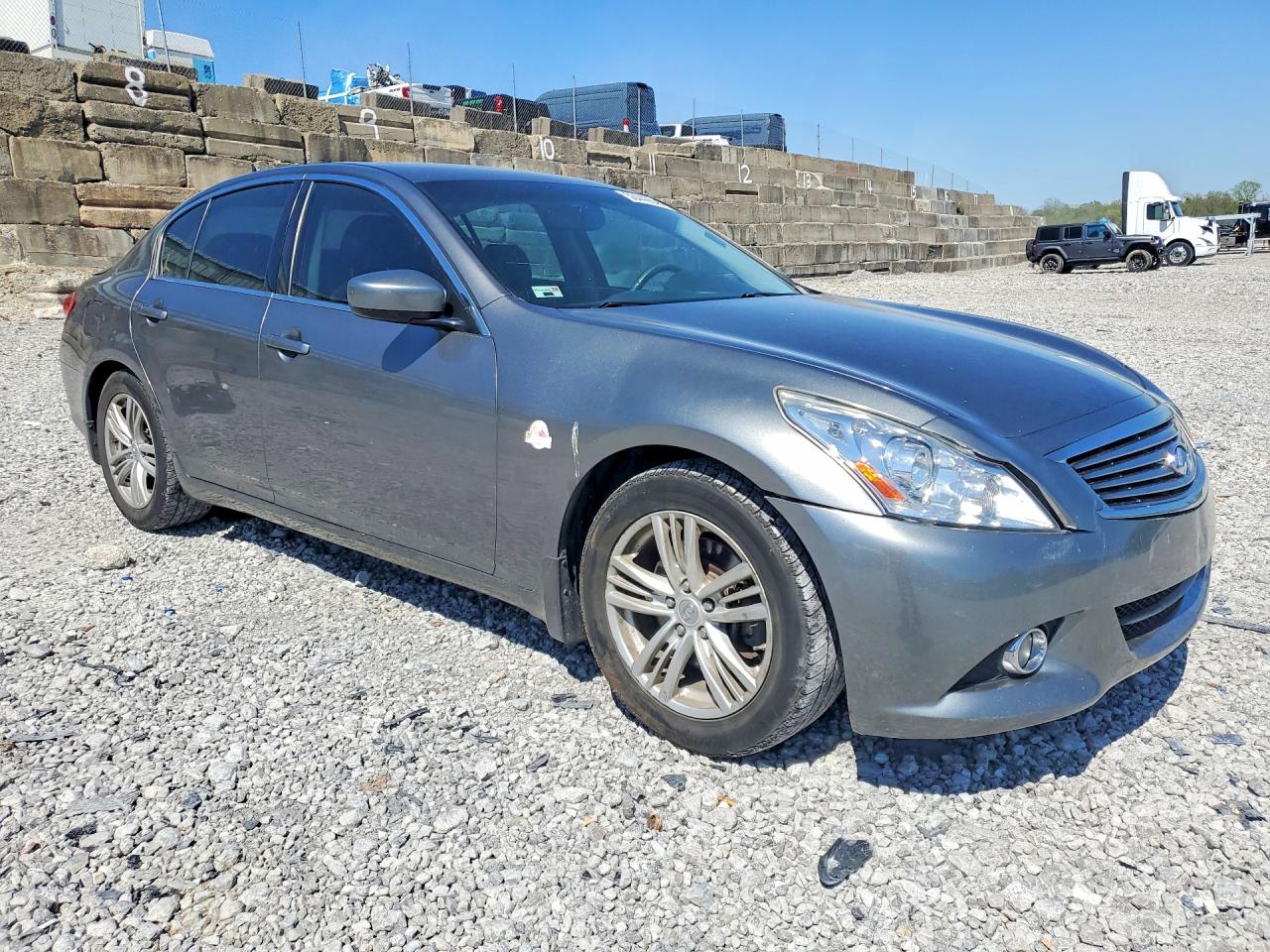 2010 INFINITI G37 photo 10