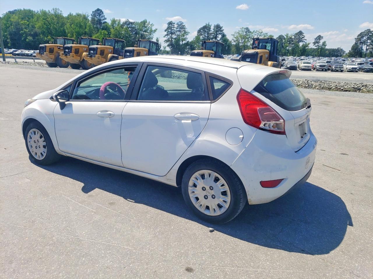 2016 FORD FIESTA S photo 3