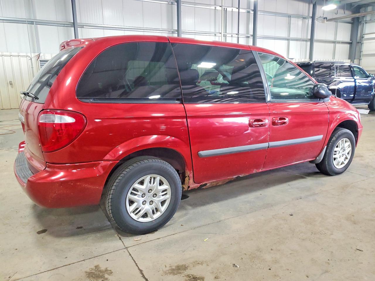 2007 CHRYSLER TOWN & COUNTRY LX photo 5