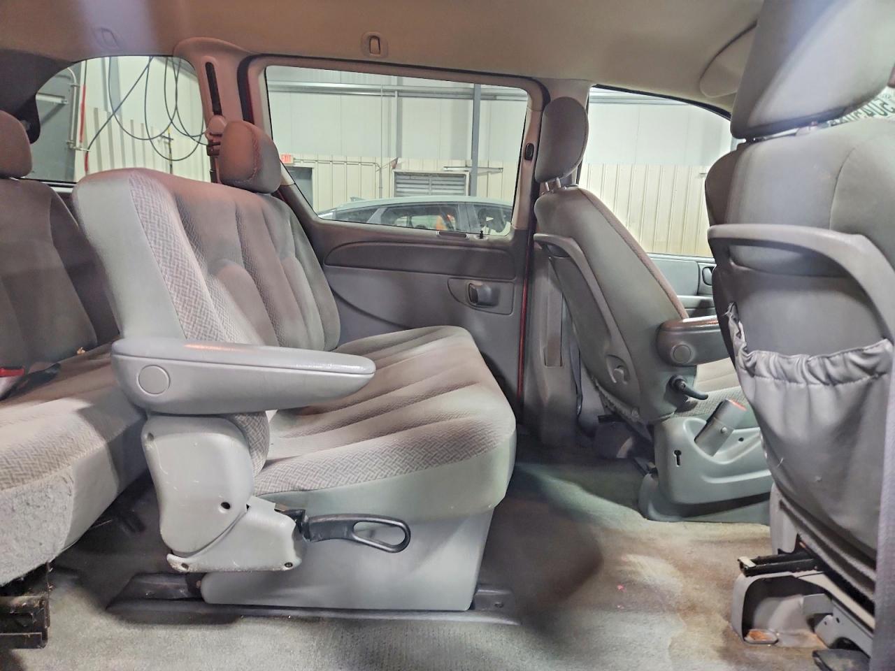 2007 CHRYSLER TOWN & COUNTRY LX photo 21