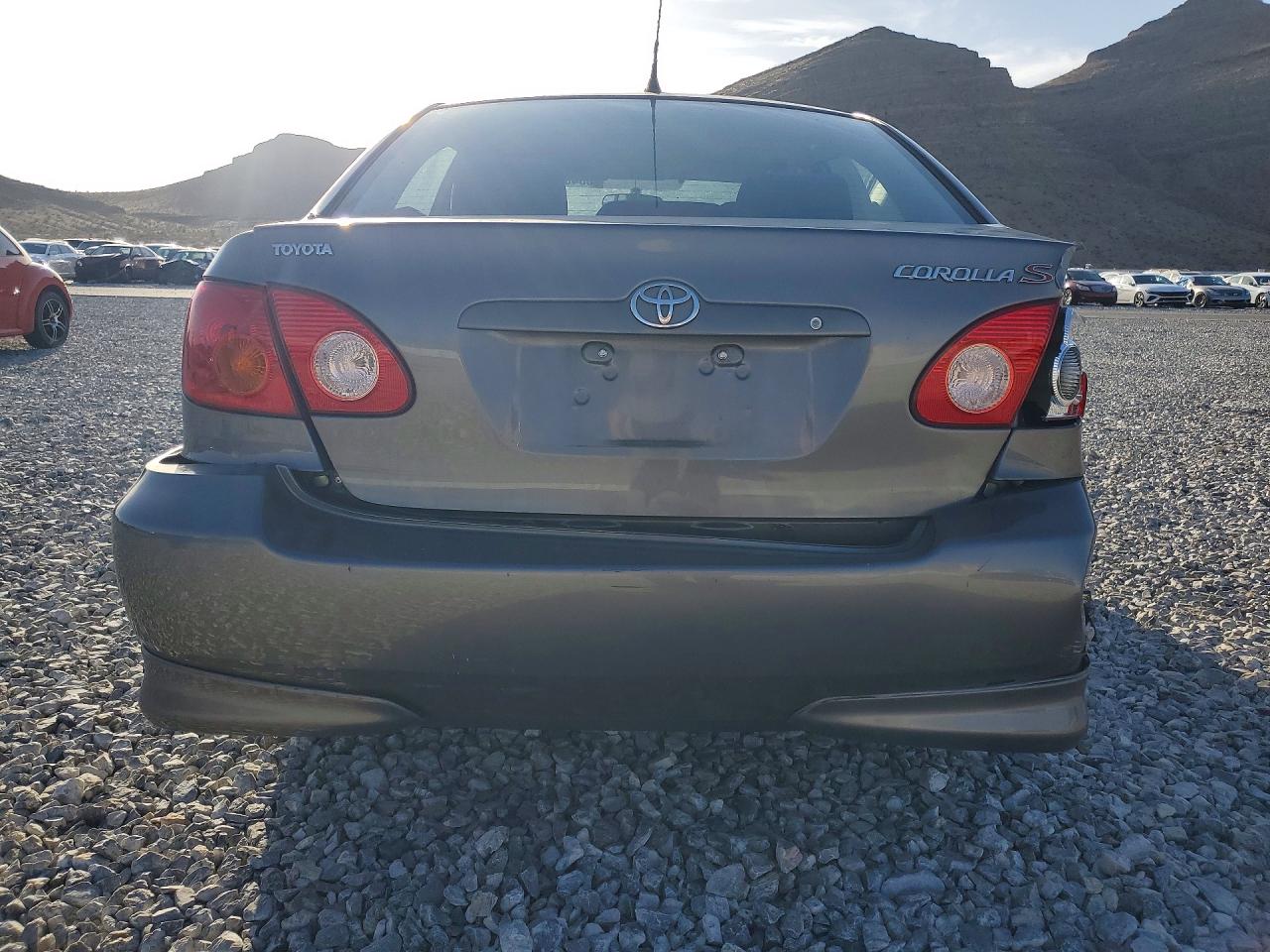 2004 TOYOTA COROLLA S photo 11