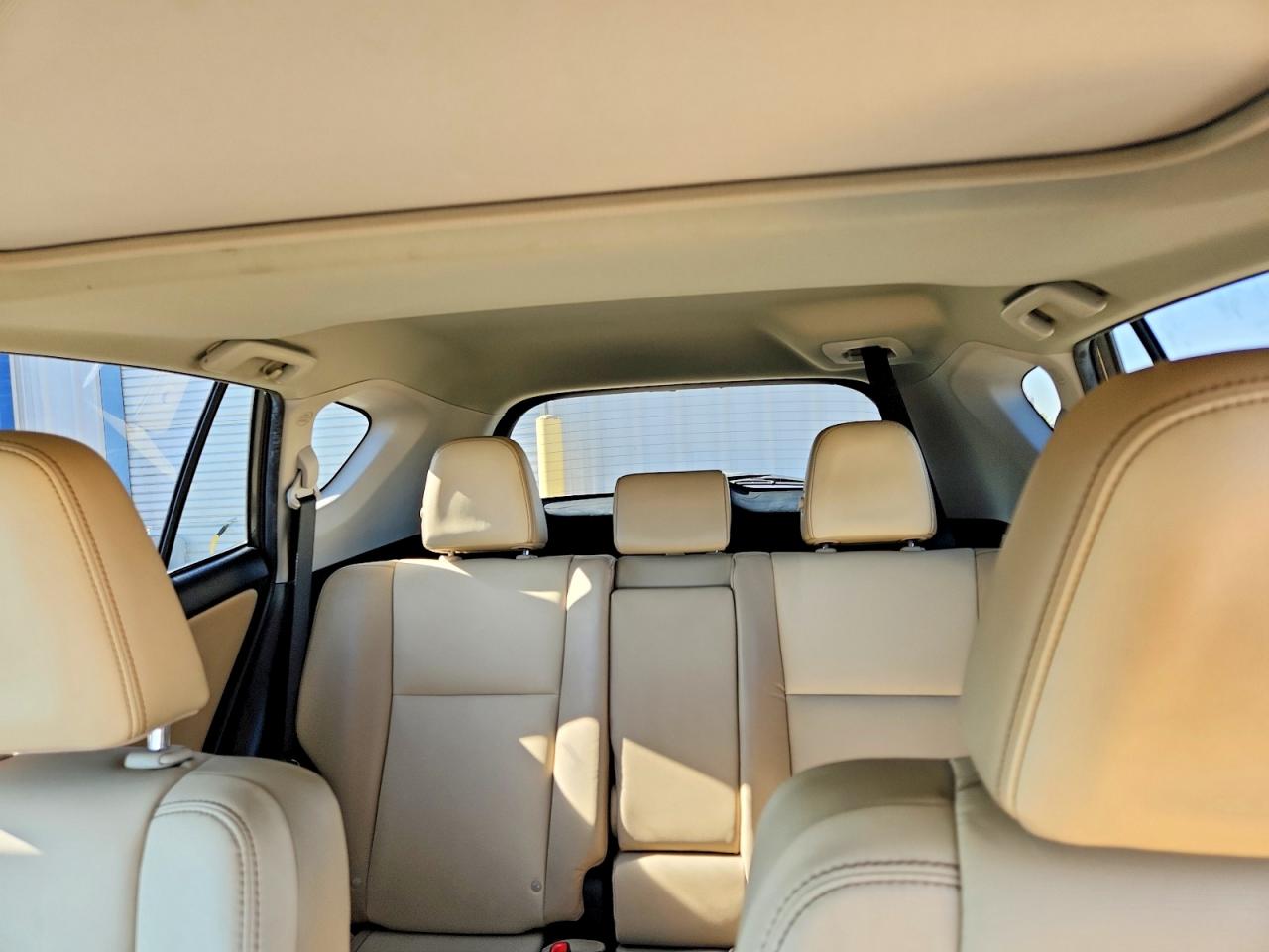 2015 TOYOTA RAV4 LIMITED photo 19