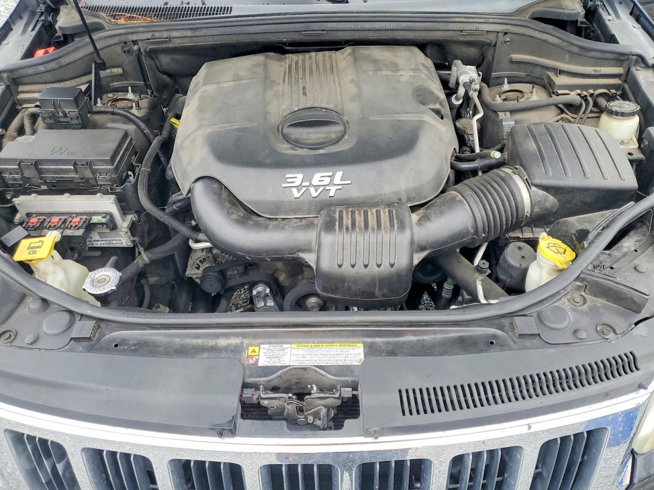 2012 JEEP GRAND CHEROKEE LAREDO photo 23