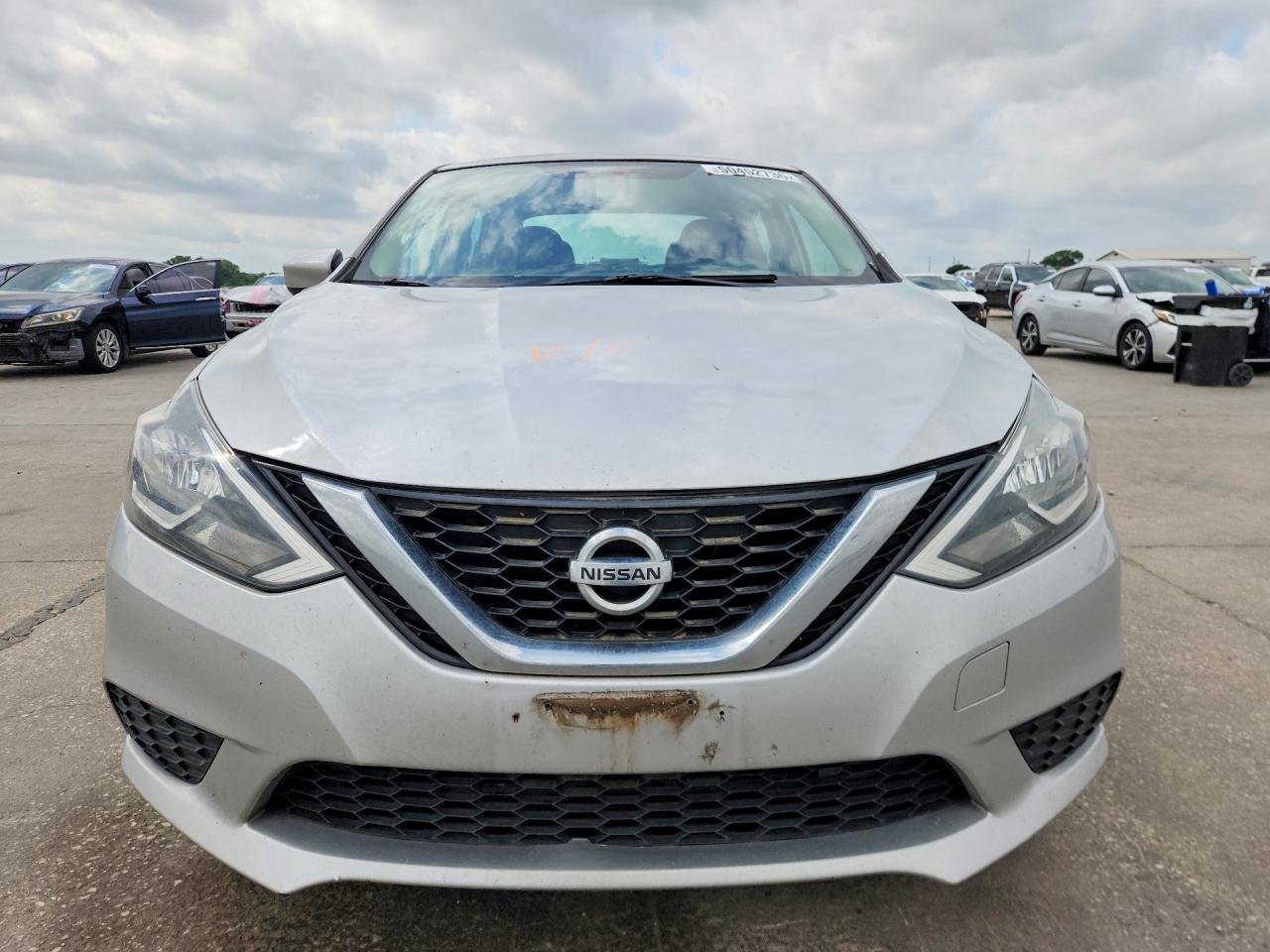2016 NISSAN SENTRA S photo 5