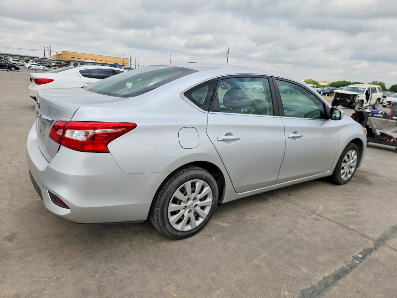2016 NISSAN SENTRA S photo 3