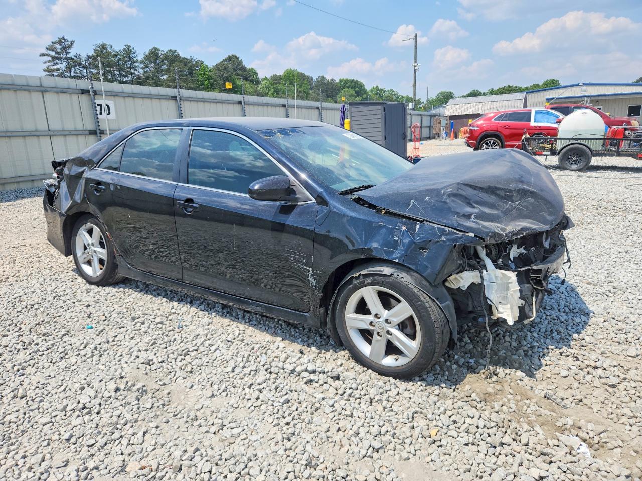 2014 TOYOTA CAMRY SE photo 10