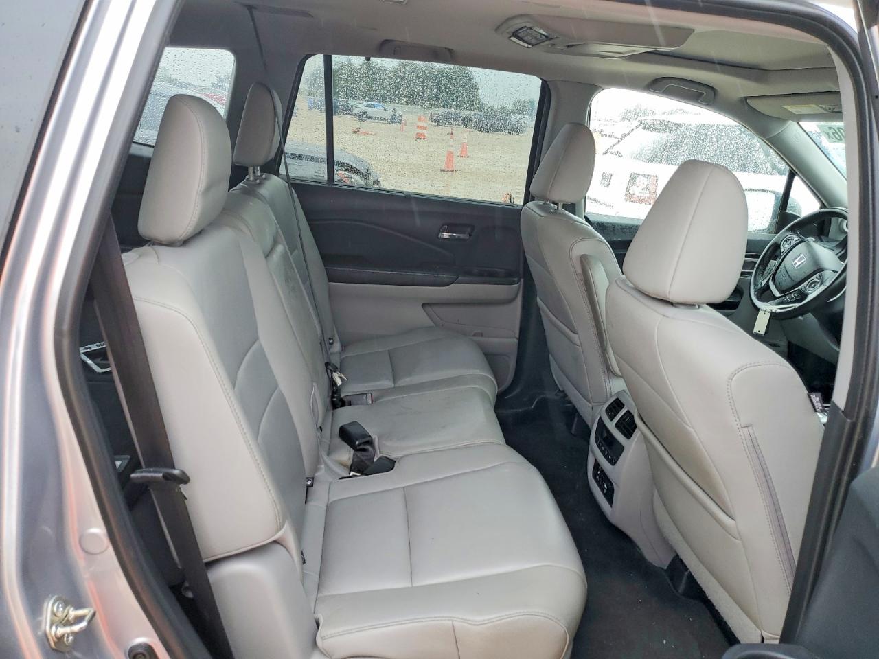 2016 HONDA PILOT TOURING photo 31