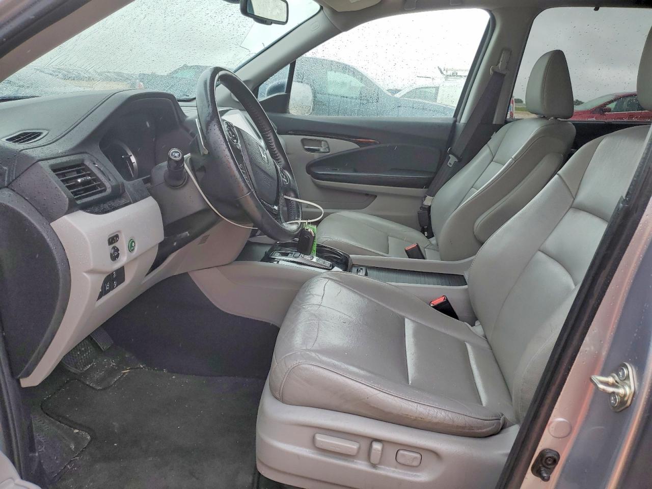 2016 HONDA PILOT TOURING photo 19