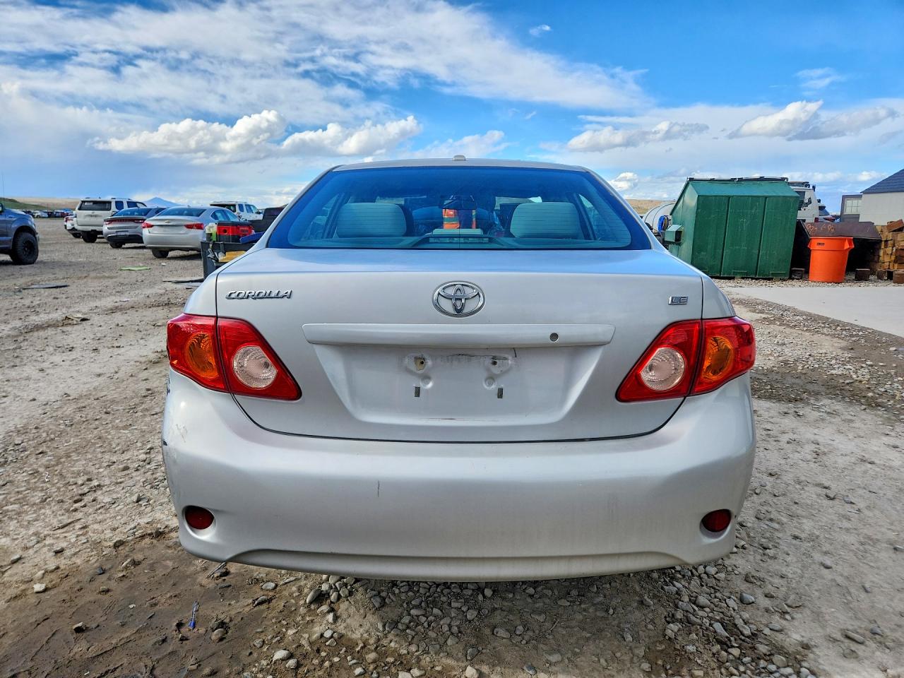 2010 TOYOTA COROLLA LE photo 11