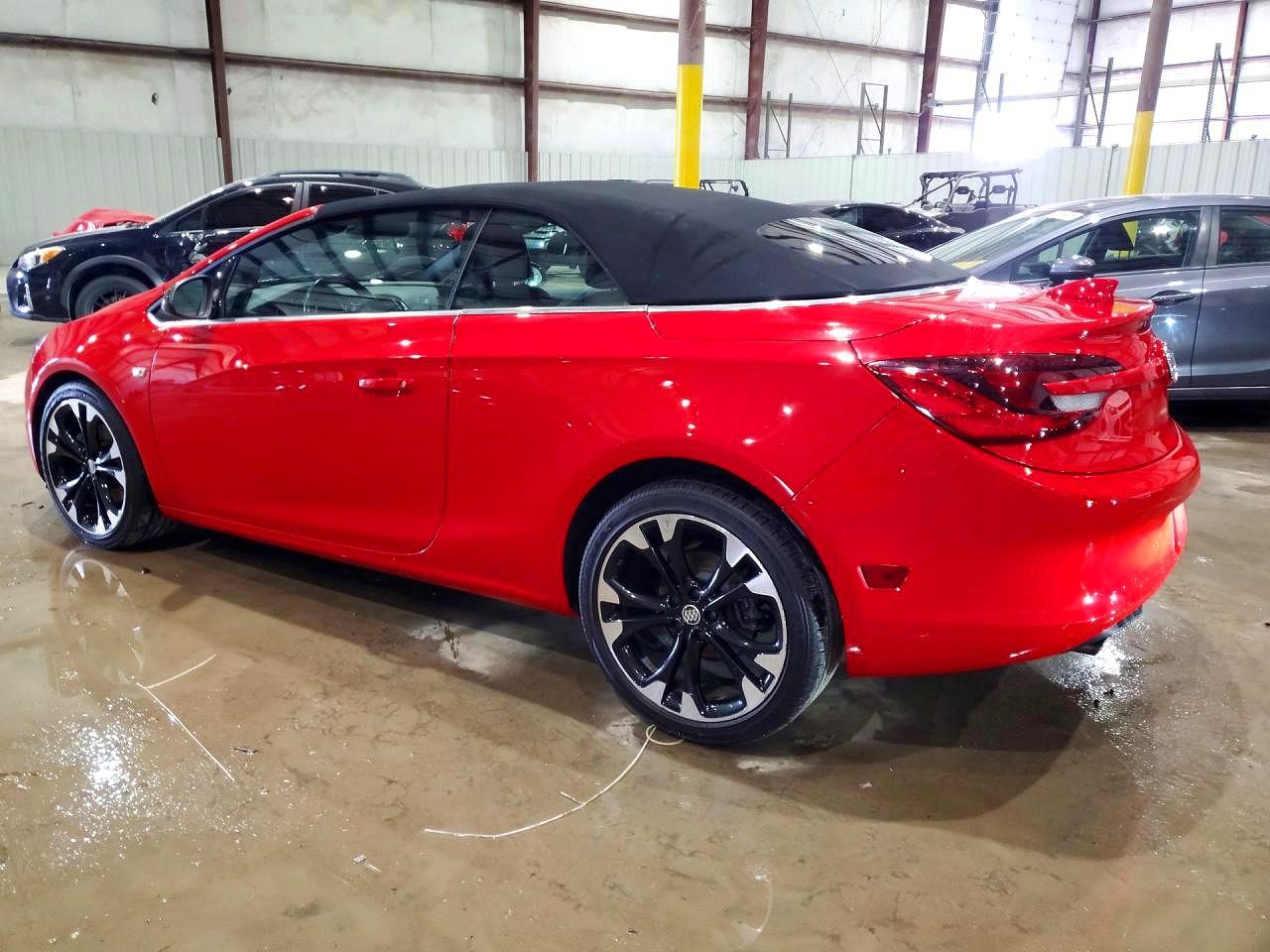 2019 BUICK CASCADA SPORT TOURING photo 2