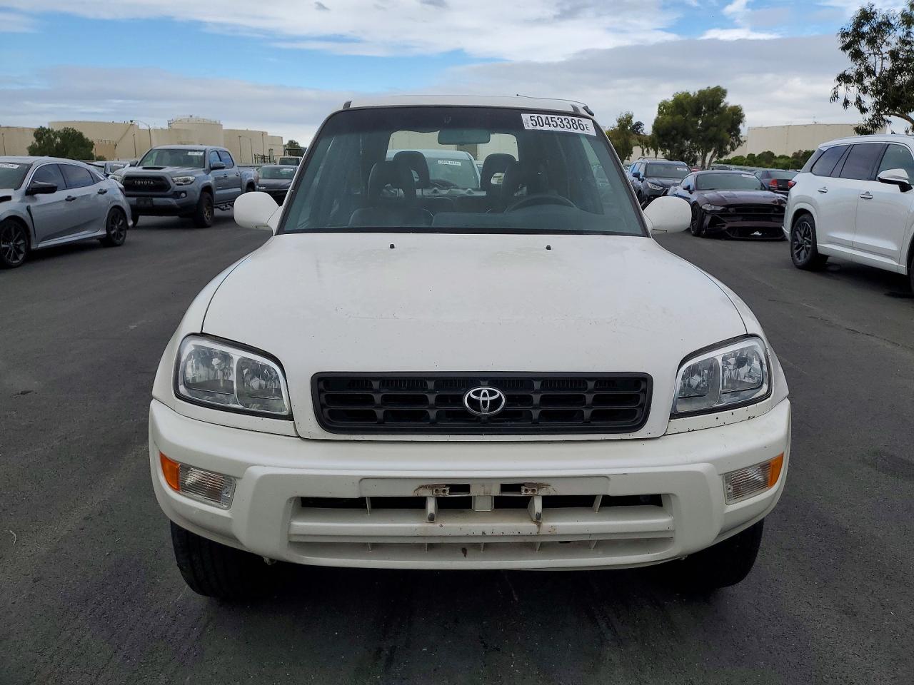 2000 TOYOTA RAV4 BASE photo 9