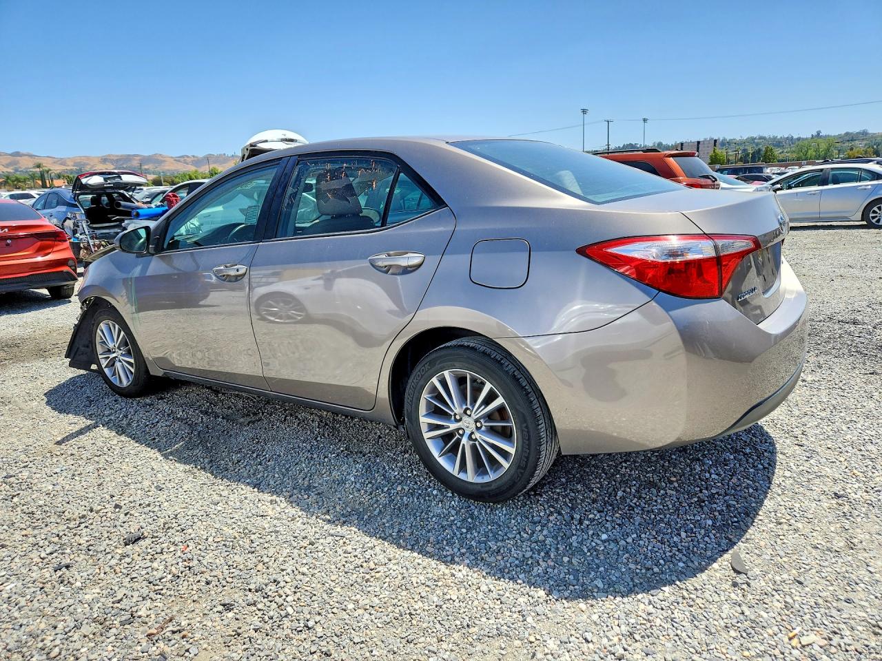 2014 TOYOTA COROLLA LE PLUS photo 2