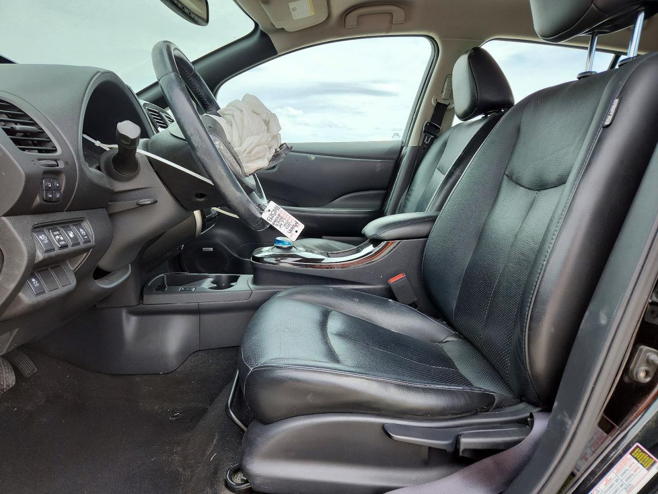 2013 NISSAN LEAF S photo 19