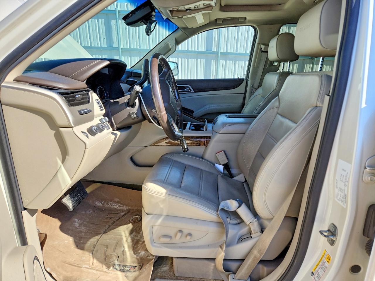 2015 GMC YUKON XL DENALI photo 19