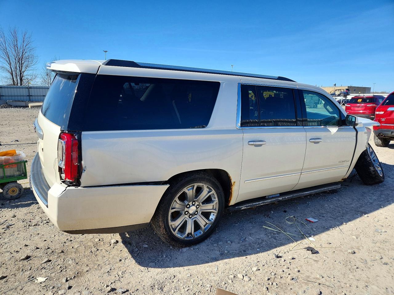 2015 GMC YUKON XL DENALI photo 7
