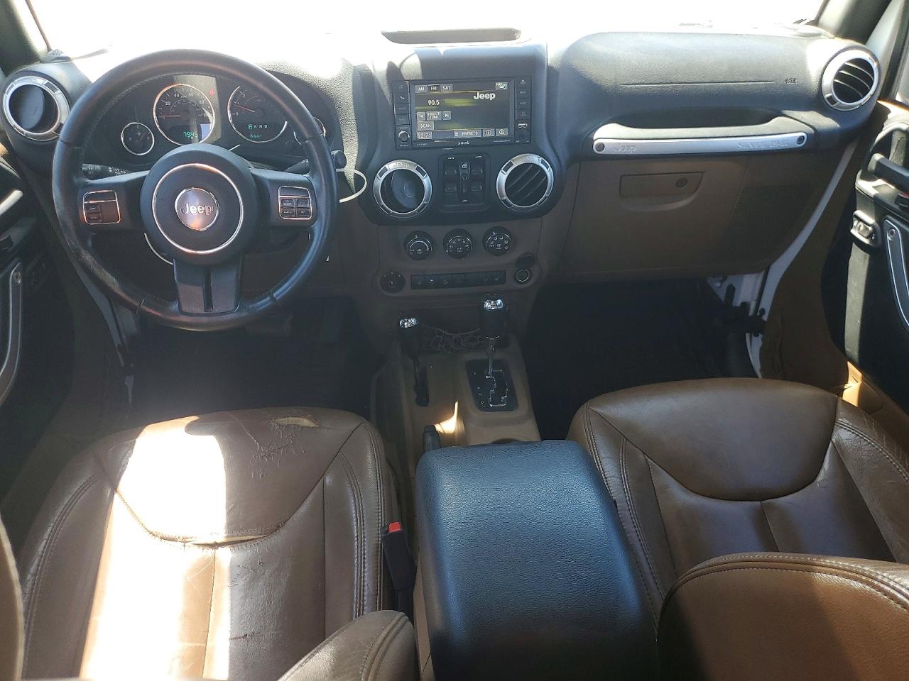 2015 JEEP WRANGLER UNLIMITED SAHARA photo 15