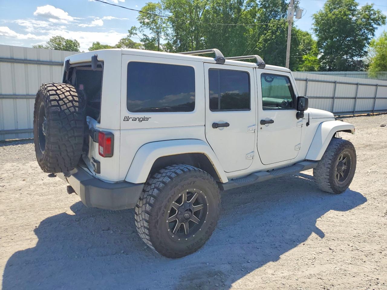 2015 JEEP WRANGLER UNLIMITED SAHARA photo 5