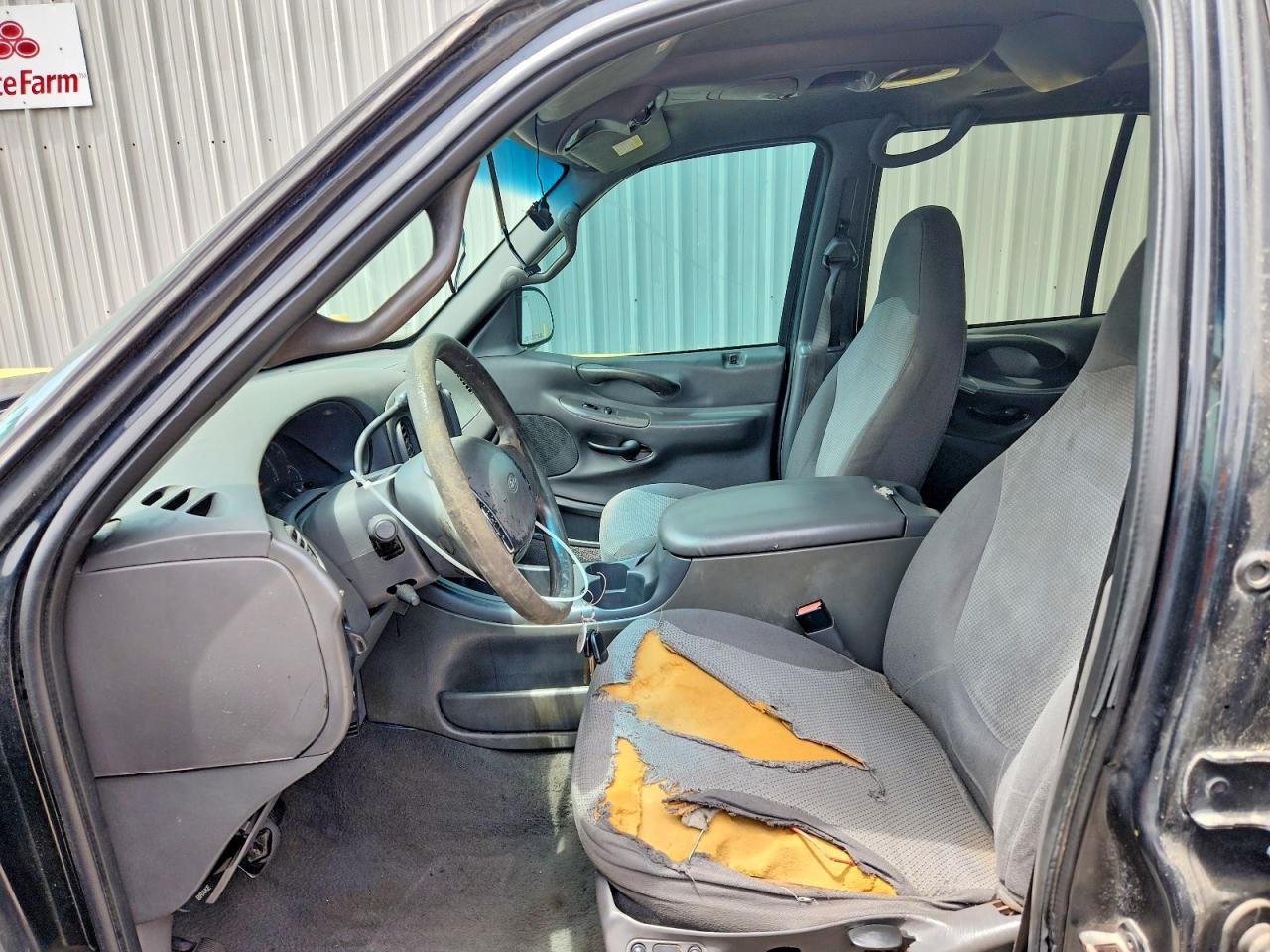 2001 FORD EXPEDITION XLT photo 19