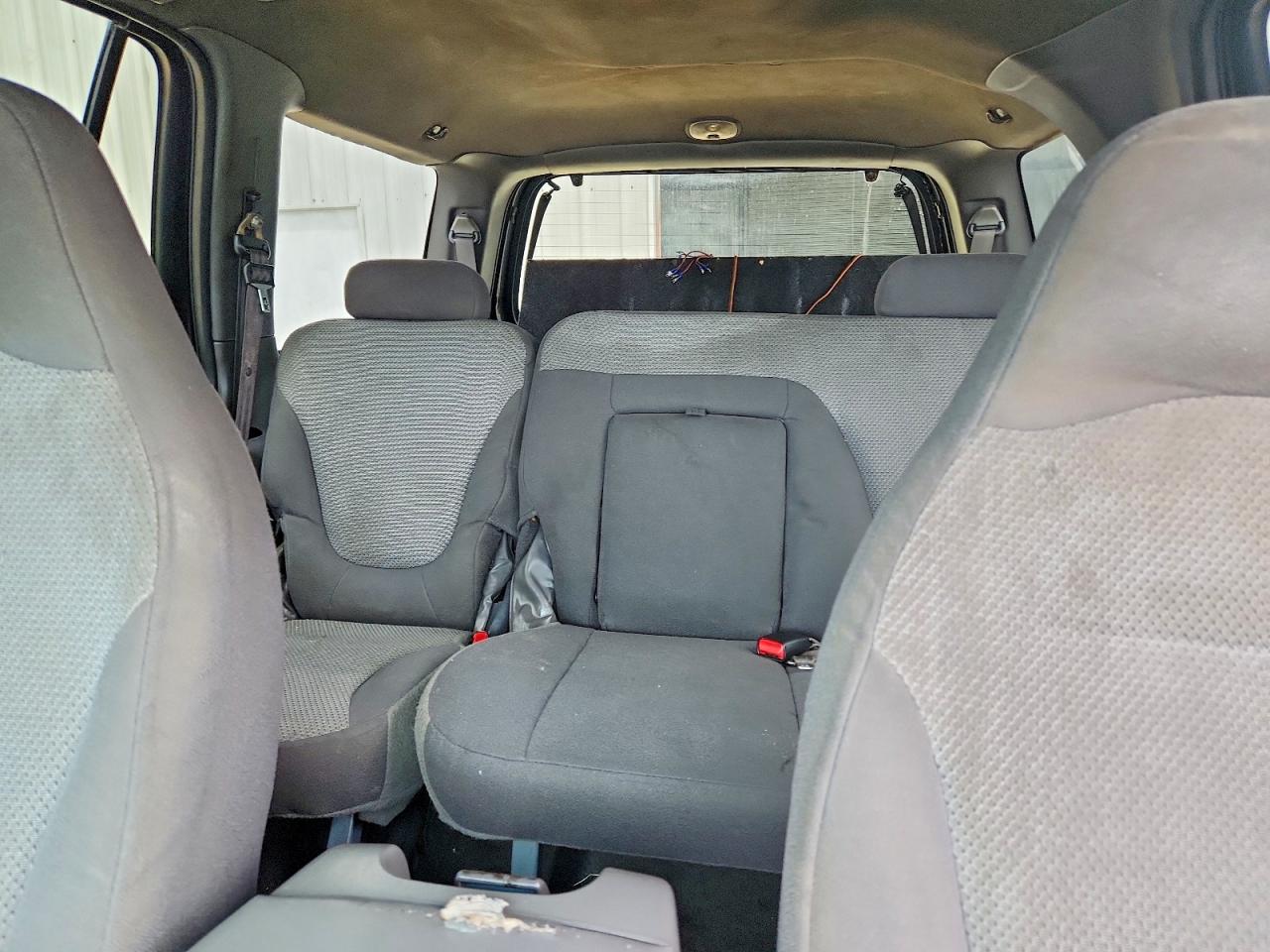2001 FORD EXPEDITION XLT photo 28