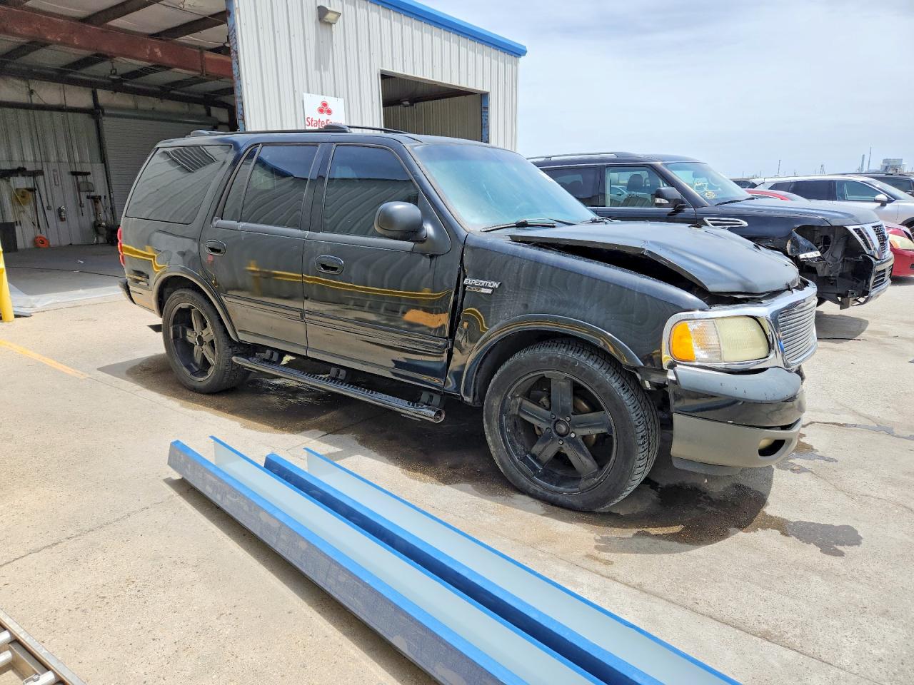 2001 FORD EXPEDITION XLT photo 10